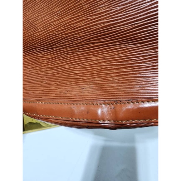 Authentic Louis Vuitton Kenyan Fawn Epi Leather Cluny Bag Brown - Picture 12 of 16